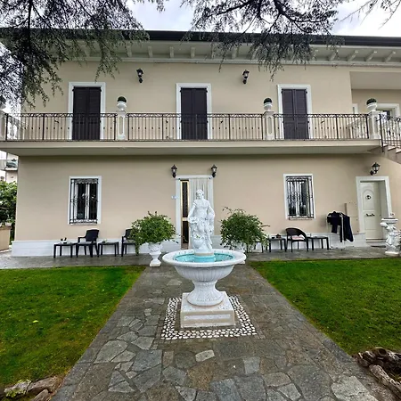 Florinella Apartment *