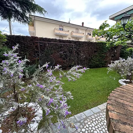 Florinella Apartment