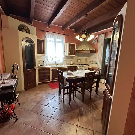 Florinella Apartment